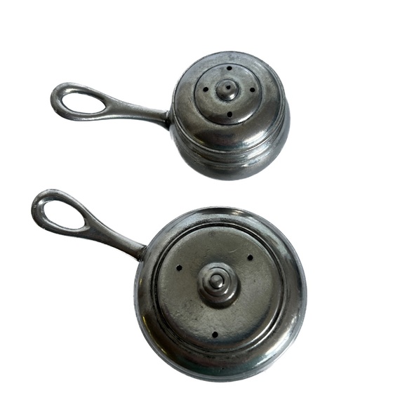 Pewter Salt And Pepper Shakers Saucepan Frypan Kitchen Decor Pot Pan Retro - Picture 4 of 6